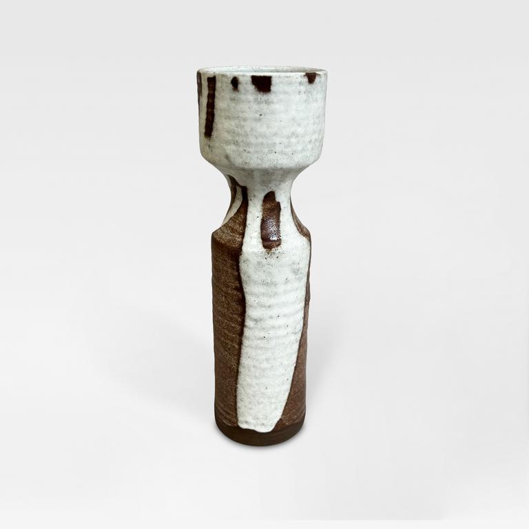 Catalogue raisonné, Pol Chambost, Vase à étranglement, goulot cylindre (blanc). —