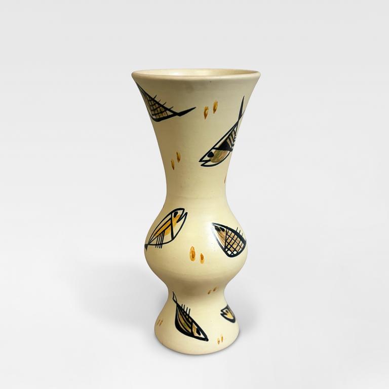 Catalogue raisonné, Pol Chambost, Vase balustre aux petits poissons (blanc). Modèle 854 — 1954