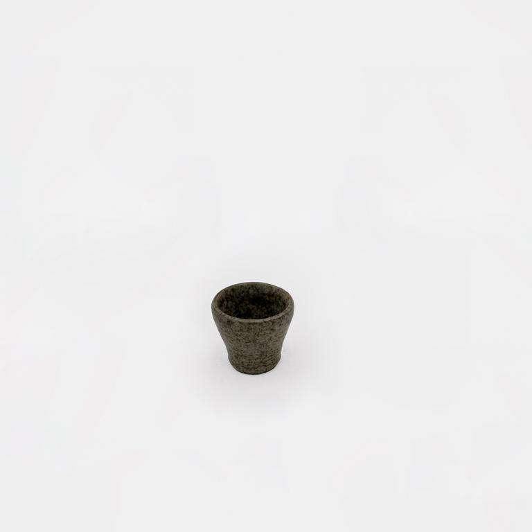 Catalogue raisonné, Jean & Jacqueline Lerat, Gobelet évasée moucheté, 1951