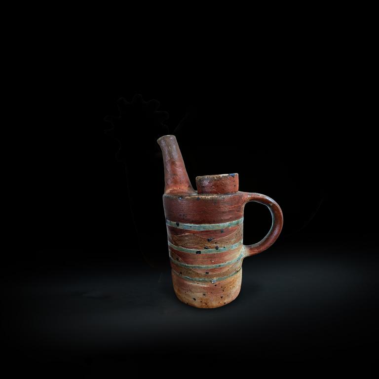 Catalogue raisonné, Jean & Jacqueline Lerat, Théiére au bec verseur relevé "Claire Lerat", 1971