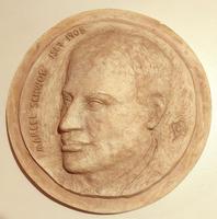 Marcel Schwob Plâtre D=29 cm © Collection Daria Gamsaragan Estate