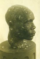 1er buste chez Constant profil (1924) Photo anonyme 