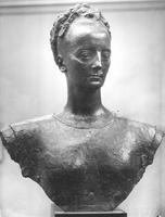Buste bronze femme (photo Marc Vaux)