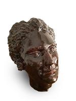 Masque femme, terre cuite émaillée marron (1)