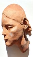 Tête de jeune fille avec une natte terre cuite (1) H= 19 cm