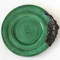 Assiette plate céramique émaillée vert foncé feuille D=20 cm 