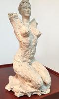 Femme agenouillée, plâtre, Collection particulière
