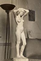 Femme bras levés plâtre (modèle d'Eve peut-être) 