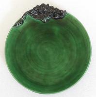 Grand plat céramique émaillée vert foncé, feuille D=31 cm 