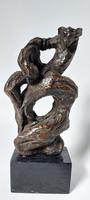 Lutte avec un serpent à trois têtes H=15 cm hors socle, bronze marron 