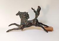 Par dessus les frontières bronze marron vert sans socle 