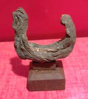 Petite barque sur socle bois terre cuite L=8 cm 