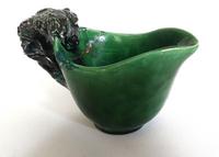 Saucière céramique émaillée vert foncé feuille (recollée) 