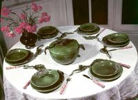 Service de table céramique émaillée vert foncé (4) 