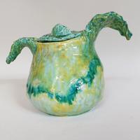 Théière vert clair avec couvercle L=16 cm 