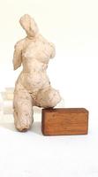Torse de femme agenouillée, plâtre, sans socle H= 13 cm (étude) 