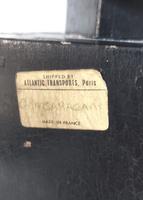 La porteuse d'eau bronze marron, étiquette transport sur socle