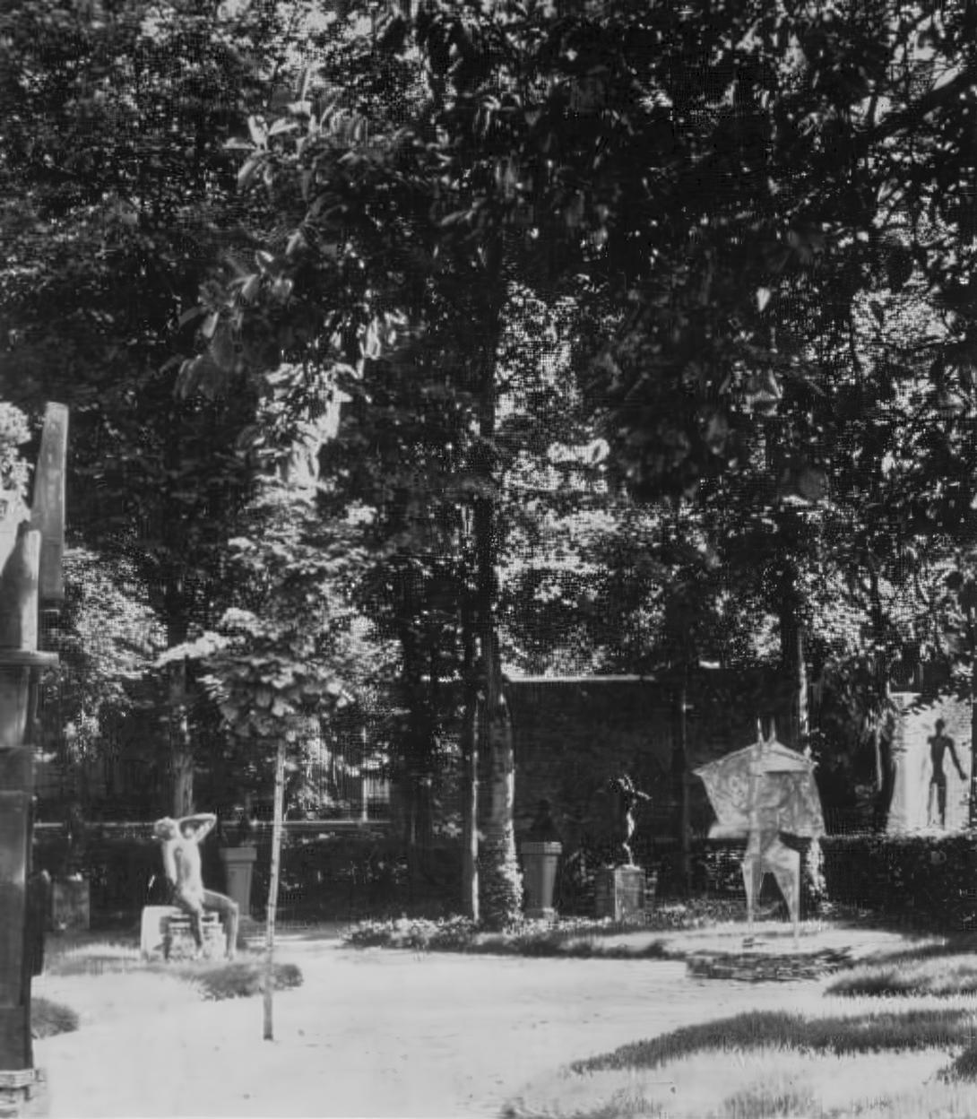 nale de sculpture contemporaine, Musée Rodin 1956, vue nale de sculpture contemporaine, Musée Rodin 1956, vue 2