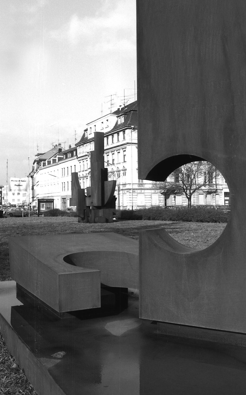 Marino di Teana Retrospective Saarland Museum Exterieur