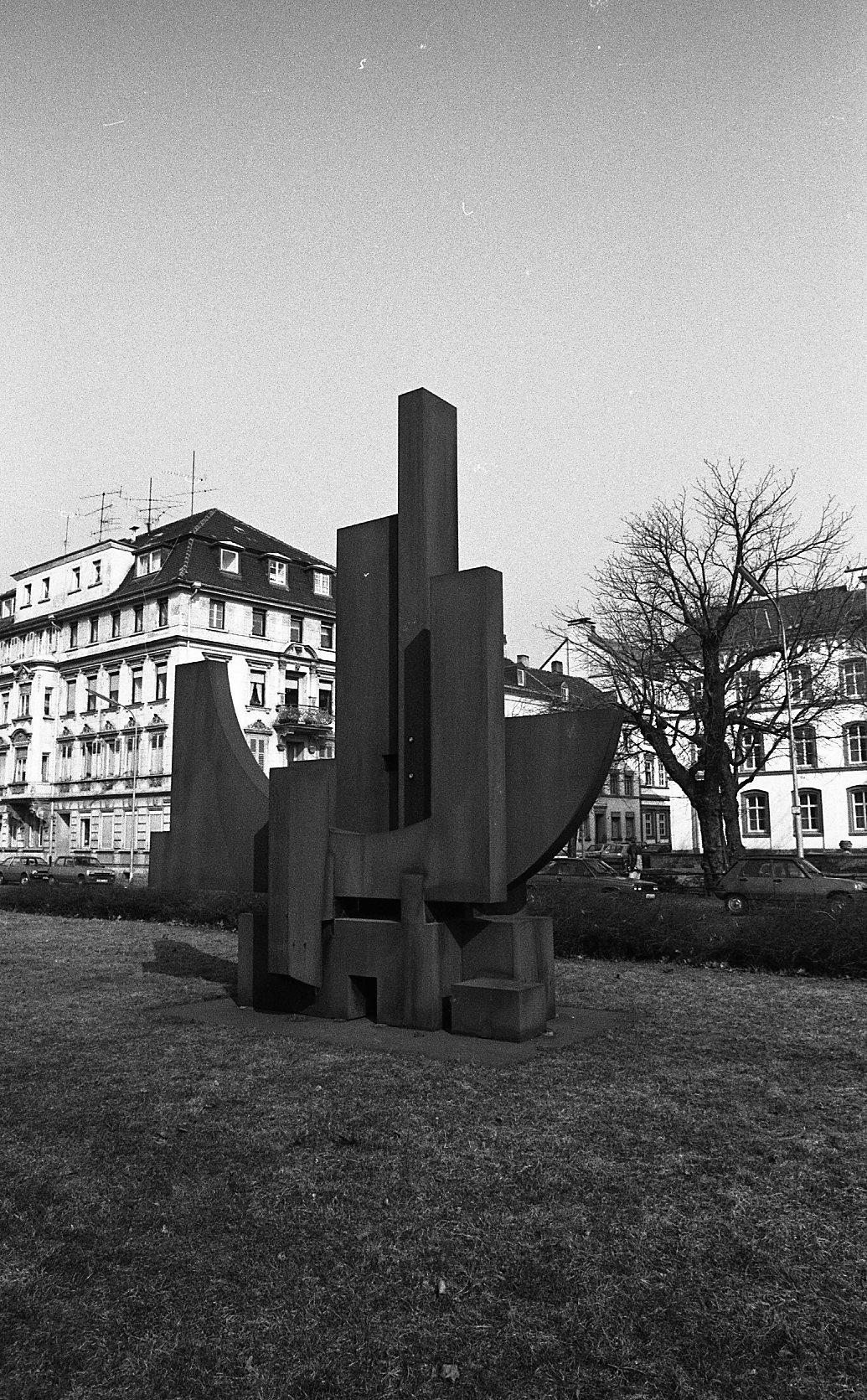 Marino di Teana Retrospective Saarland Museum Exterieur